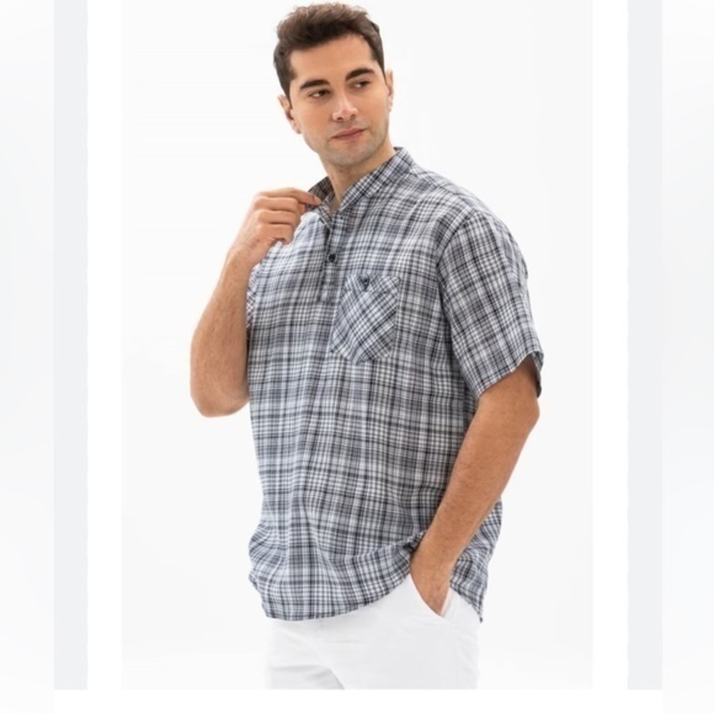 Calvin Klein blue plaid short sleeve button down size XL